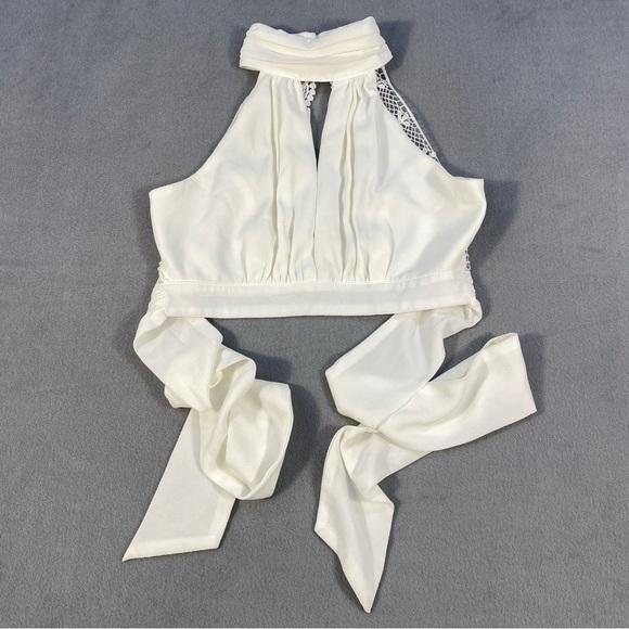 COMI Women’s Elegant White Lace Halter Top, with Tie Back or Around Waist,size S - Picture 2 of 7